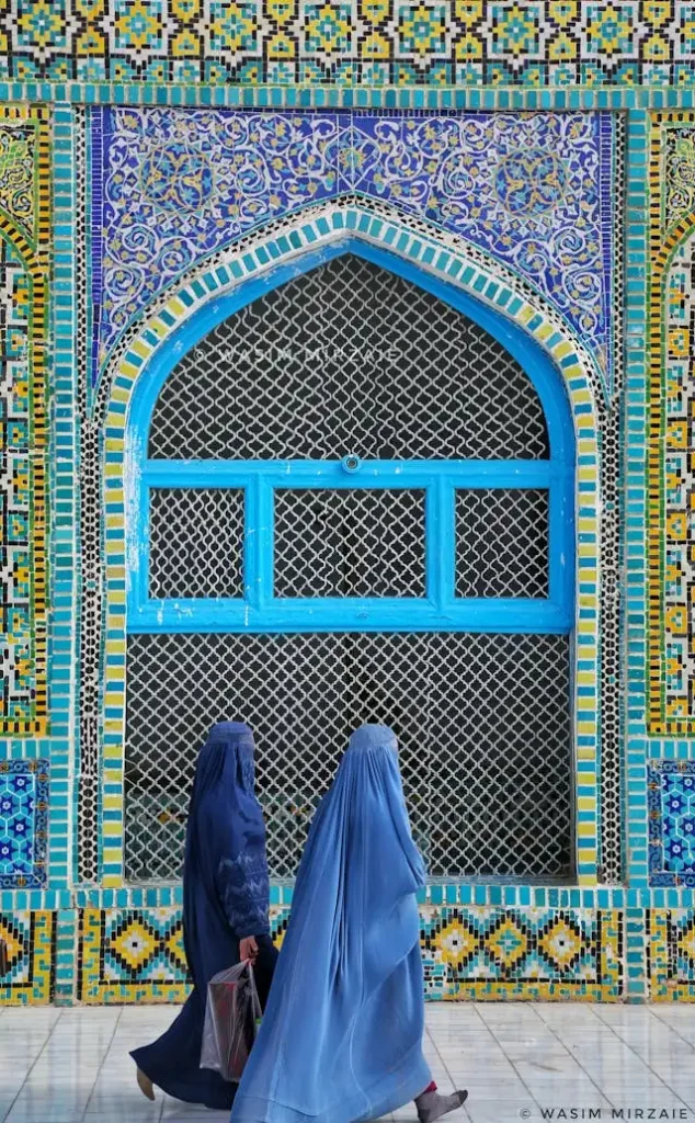 afghnistan women in burkha1